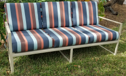 Island Breeze Cushion Couch I-355CU